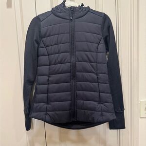 Mondetta Black Puffer Jacket with Hybrid Design